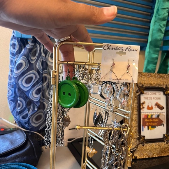 Jewelry/Accessory Mix and Match Bundle - Picture 4 of 11